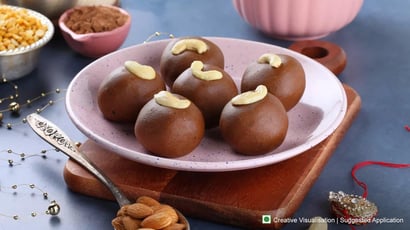 Chocolate Besan Ladoo