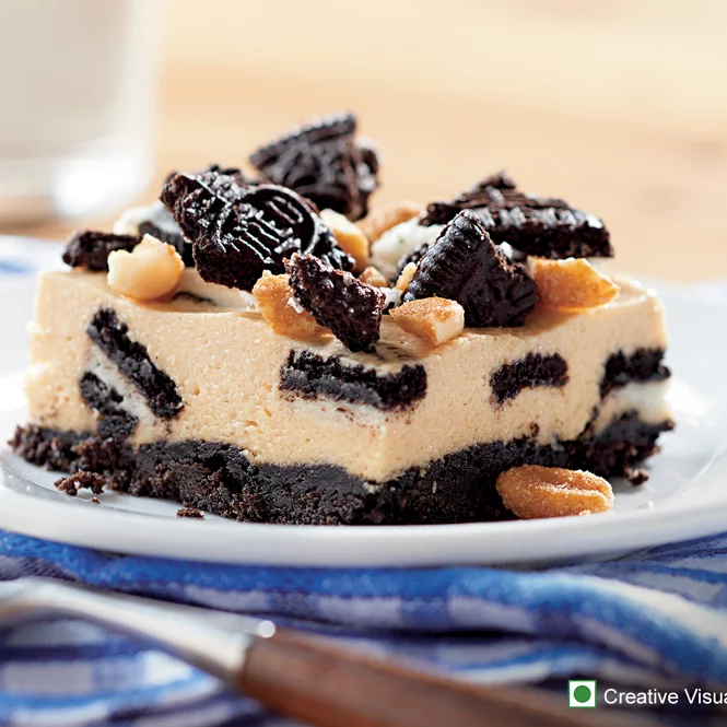 Oreo 'n Peanut Butter Cookie Dough Cheesecake