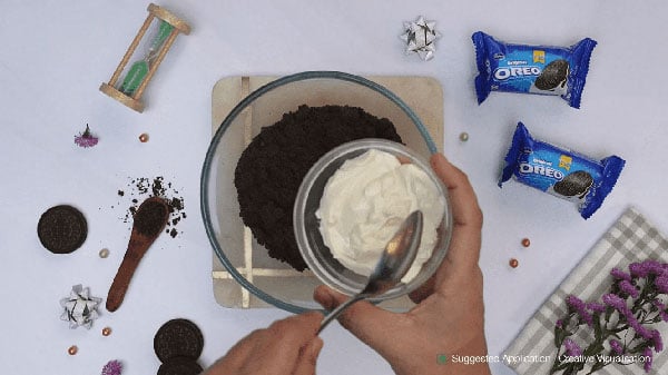 Easy Oreo Cookie Balls Step 3