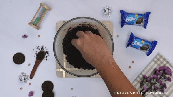Easy Oreo Cookie Balls Step 4